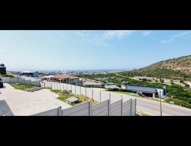 3 BEDROOM HOUSE FOR SALE IN ISLAND VIEW